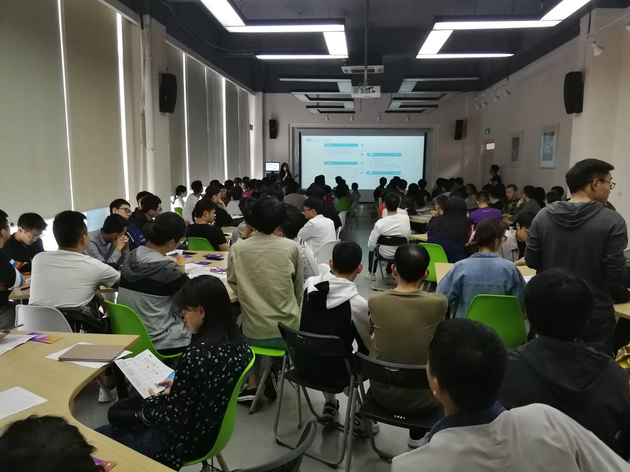 Cache_-3bbdb1ce912b022e..jpg Cache_-3bbdb1ce912b022e..jpg